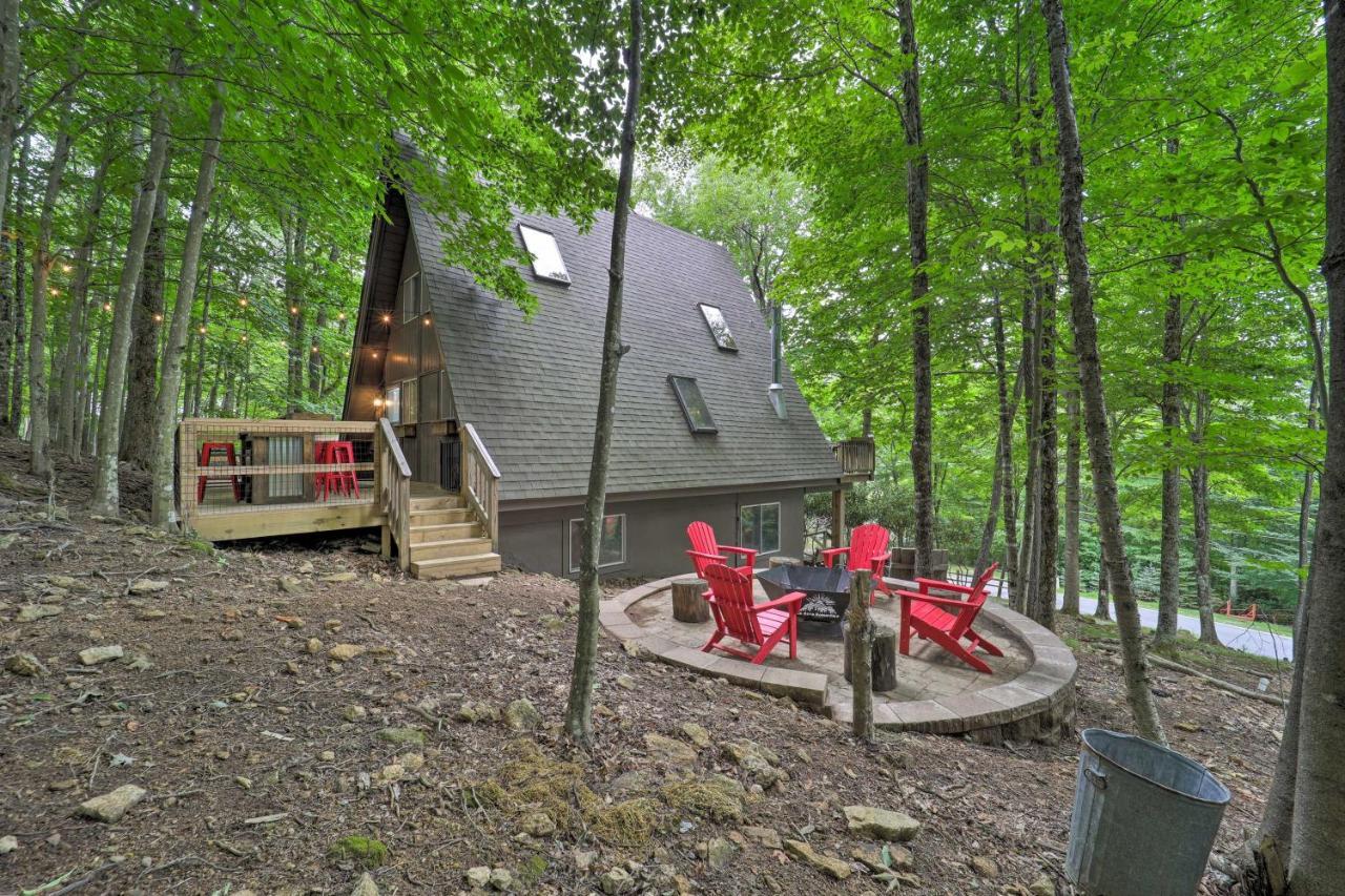 A-Frame Cabin With Hot Tub 1 Mi To Beech Mountain! 外观 照片