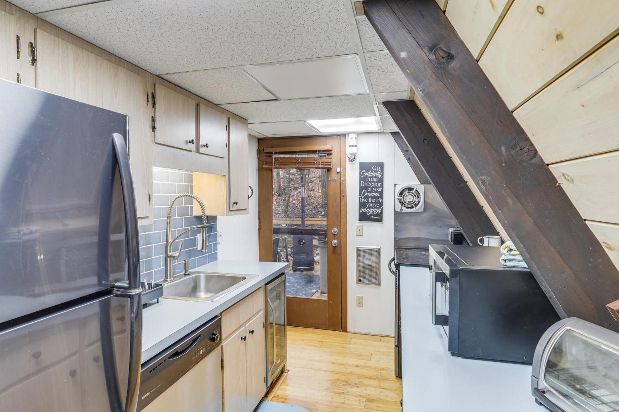 A-Frame Cabin With Hot Tub 1 Mi To Beech Mountain! 外观 照片